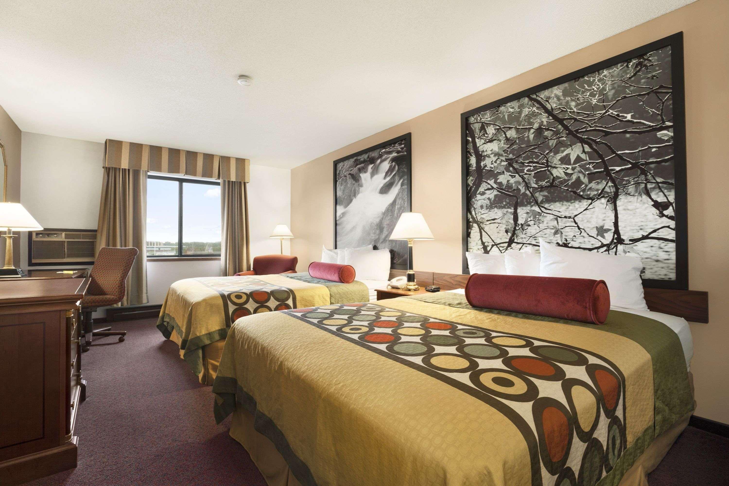 ซูเปอร์ 8 บาย วินด์แฮม มิลวอกี แอร์พอร์ต Hotel ภายนอก รูปภาพ
