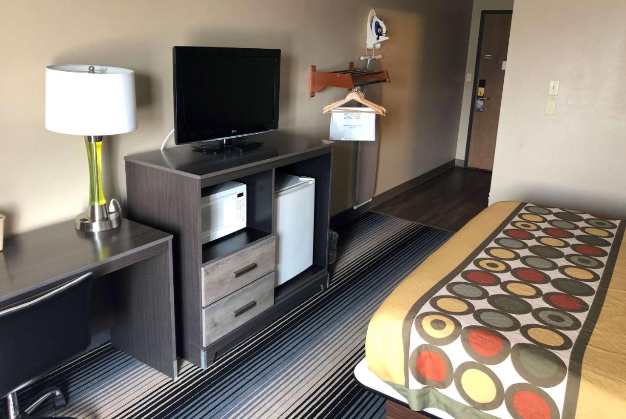 ซูเปอร์ 8 บาย วินด์แฮม มิลวอกี แอร์พอร์ต Hotel ภายนอก รูปภาพ