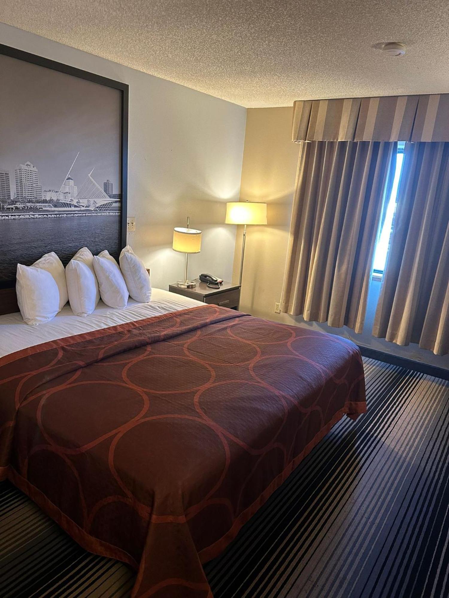 ซูเปอร์ 8 บาย วินด์แฮม มิลวอกี แอร์พอร์ต Hotel ภายนอก รูปภาพ